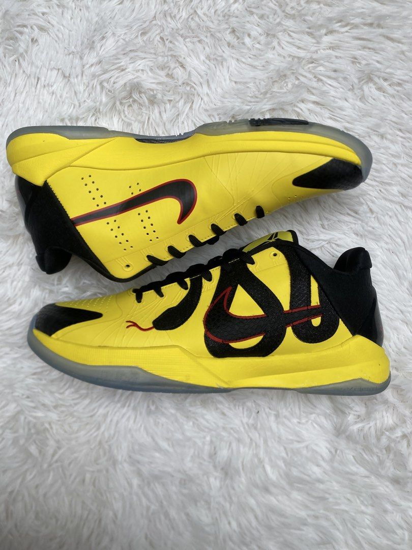 Nike Kobe 8 System "Mamba Explodes" Yellow Black (Category: Sneakers) located in Valenzuela. Submitted by lotbi (Listing ID 1459831543, Image 3). Description: - Nike Kobe 8 System Basketball Shoes - Colorway: Mamba Explodes (Yellow & Black) - Includes red drawstring bag with Kobe's numbers (8 & 24) - Ideal for collectors and basketball players.
