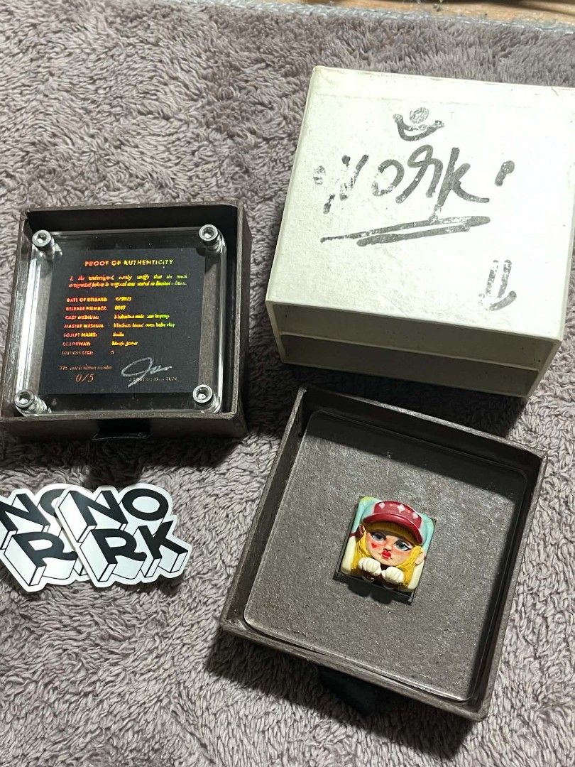 Nork Artisan Keycap Stella "Jester" 0/5 (Category: Computer Keyboard) located in Pasay City. Submitted by nagumeow (Listing ID 1459863917, Image 2). Description: - Nork Artisan Keycap - 'Jester' Colorway - Limited Edition: Cast Number 0/5 - Material: Multi-shot Resin & Medium Blend Oven Bake Clay - Includes Proof of Authenticity - Comes with Original Packaging - Highly collectible item.