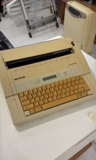 （分類：）位於 。 由 aphatboi 提交（商品編號 1459777674，圖片 1）。簡介： 。