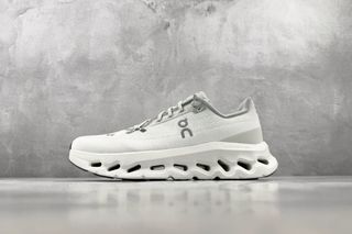 (Category: ) located in . Submitted by shoes_shop. (Listing ID 1459878238, Image 1). Description: .