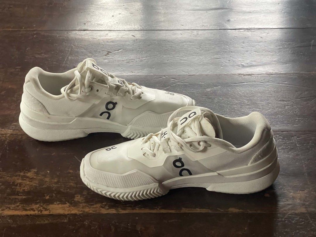 On The Roger Pro 2 (Category: Sneakers) located in Cavite. Submitted by moriah.17 (Listing ID 1459714264, Image 3). Description: On The Roger Pro 2 OEM Used US M8 7.5 UK 41 EU 25 JP No box 1000php.