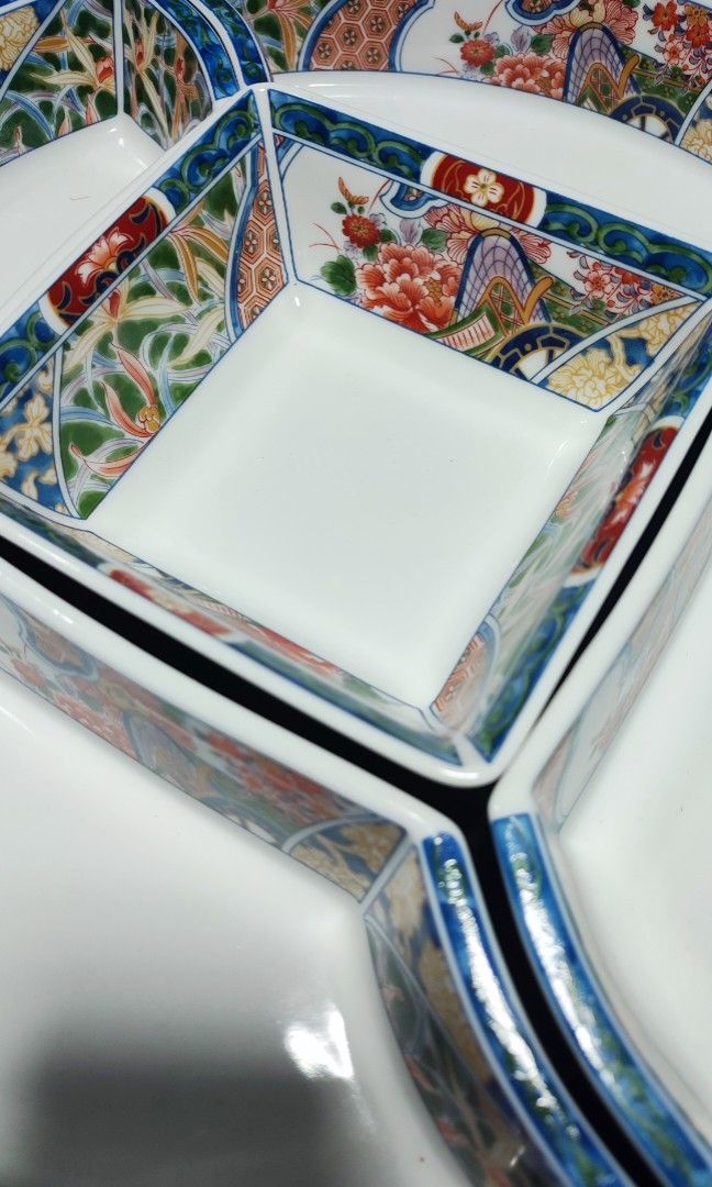 Oriental Lazy Susan (Category: Dinnerware & Cutlery) located in Mandaluyong City. Submitted by lalahhome (Listing ID 1459899034, Image 2). Description: 14" diameter oriental lazy susan some scratches in the bento case ceramics inside are good as new.