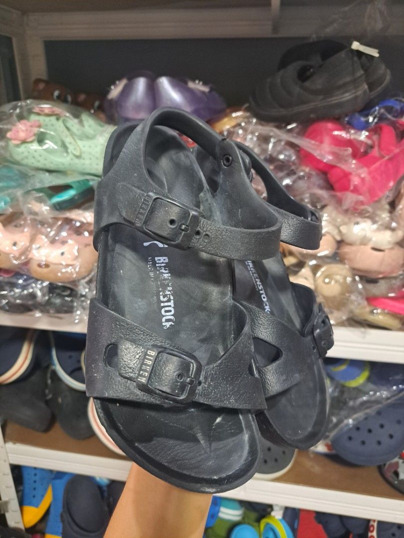 ORIGINAL BIRKENSTOCK SANDALS FOR KID (Category: Flats & Sandals) located in Quezon City. Submitted by kimlynandaya (Listing ID 1459755648, Image 2). Description: ORIGINAL BIRKENSTOCK SANDALS FOR KID cm:20 .