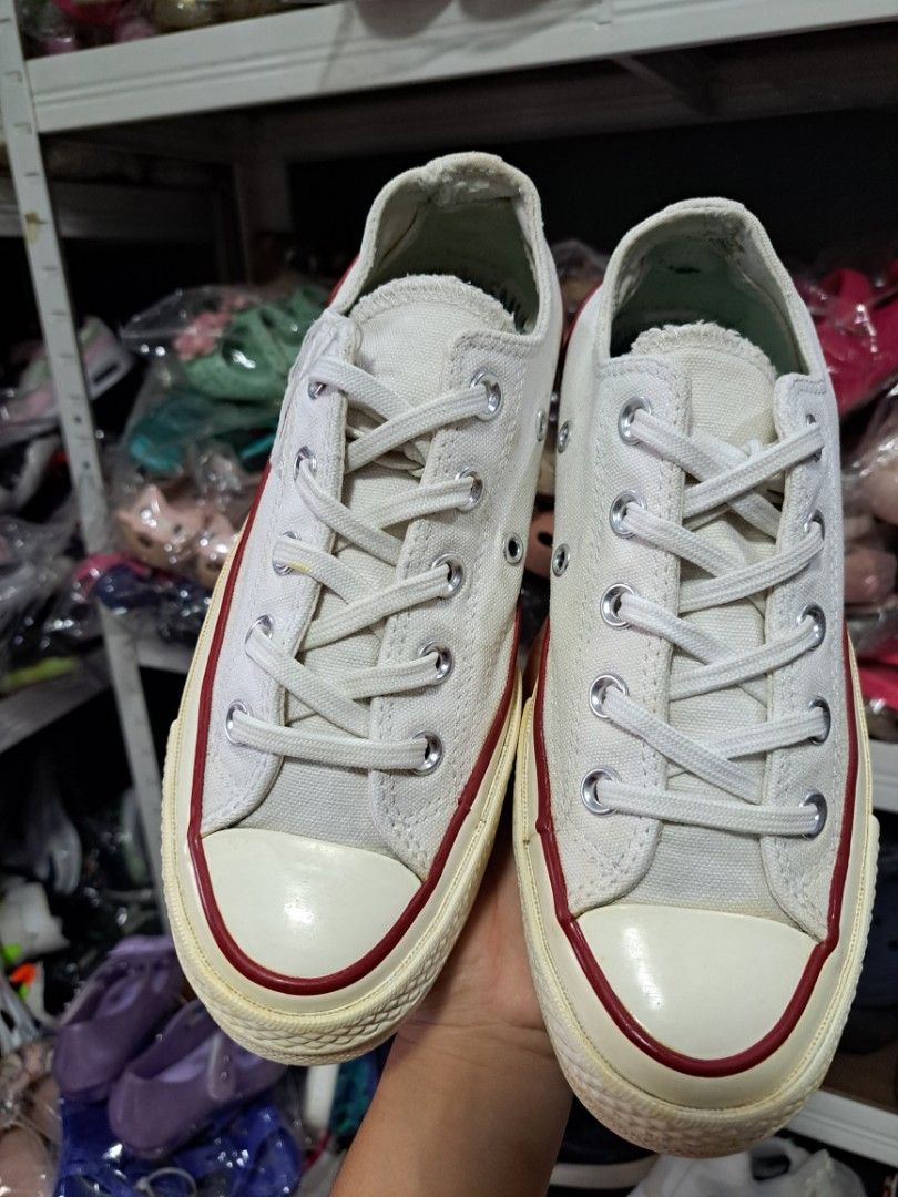 ORIGINAL CONVERSE SHOE ADULT (Category: Sneakers) located in Quezon City. Submitted by kimlynandaya (Listing ID 1459739990, Image 1). Description: ORIGINAL CONVERSE SHOES FOR ADULT M:3 W:5 UK:3 EUR:35 CM:22 .