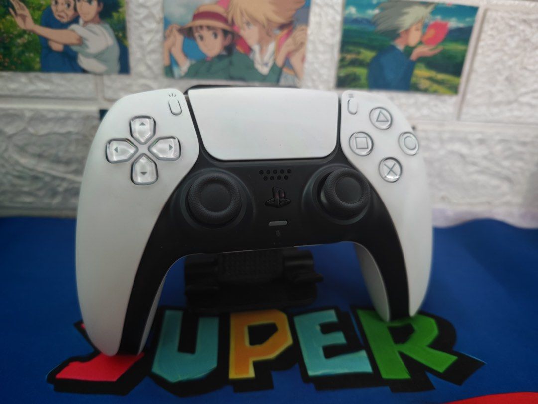 ORIGINAL DS5 / PLAYSTATION 5 CONTROLLER FOR SALE (Category: PlayStation) located in Baguio. Submitted by gamingconsolefinds (Listing ID 1459815640, Image 1). Description: Read before you chat (Pabasa na lang po at nandiyan na din presyo): - Original galing sa PS5 - Lahat working and tested. No drift at goods buttons. - Add 200 for transfer cable. - Gcash jnt if ipapadala. - 1 week personal warranty. Price: 2,500 FIXED (Auto ignore sa lp at hindi 
