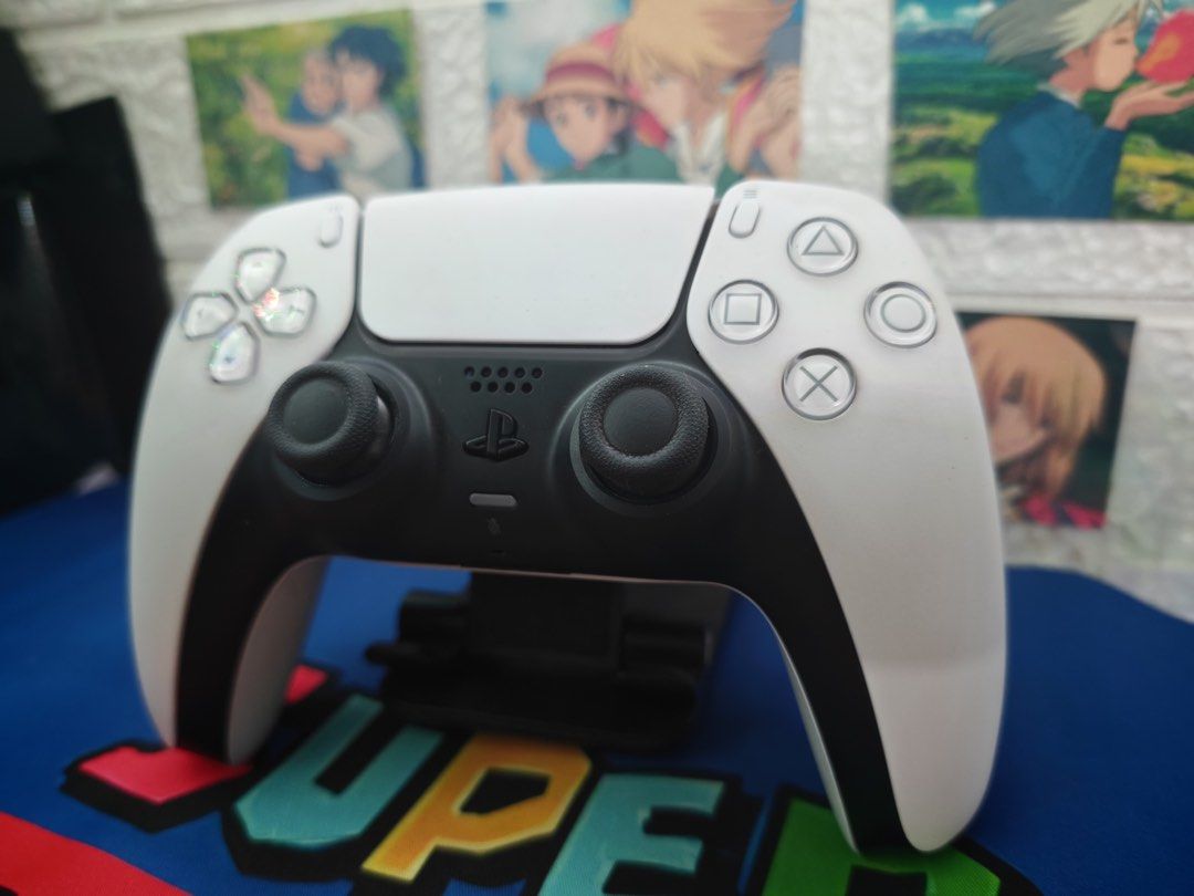 ORIGINAL DS5 / PLAYSTATION 5 CONTROLLER FOR SALE (Category: PlayStation) located in Baguio. Submitted by gamingconsolefinds (Listing ID 1459815640, Image 2). Description: Read before you chat (Pabasa na lang po at nandiyan na din presyo): - Original galing sa PS5 - Lahat working and tested. No drift at goods buttons. - Add 200 for transfer cable. - Gcash jnt if ipapadala. - 1 week personal warranty. Price: 2,500 FIXED (Auto ignore sa lp at hindi 