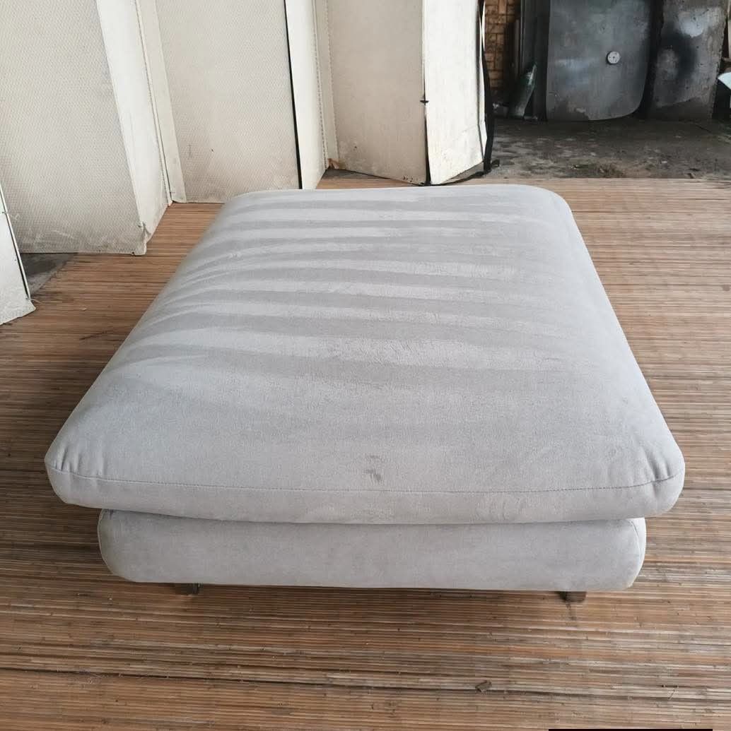 Ottoman (Category: Chairs) located in Meycauayan. Submitted by marygracecasimiro (Listing ID 1459800283, Image 3). Description: Big Ottoman L40 x W33 x H17.5 Price: 3,700 🩷🧡.