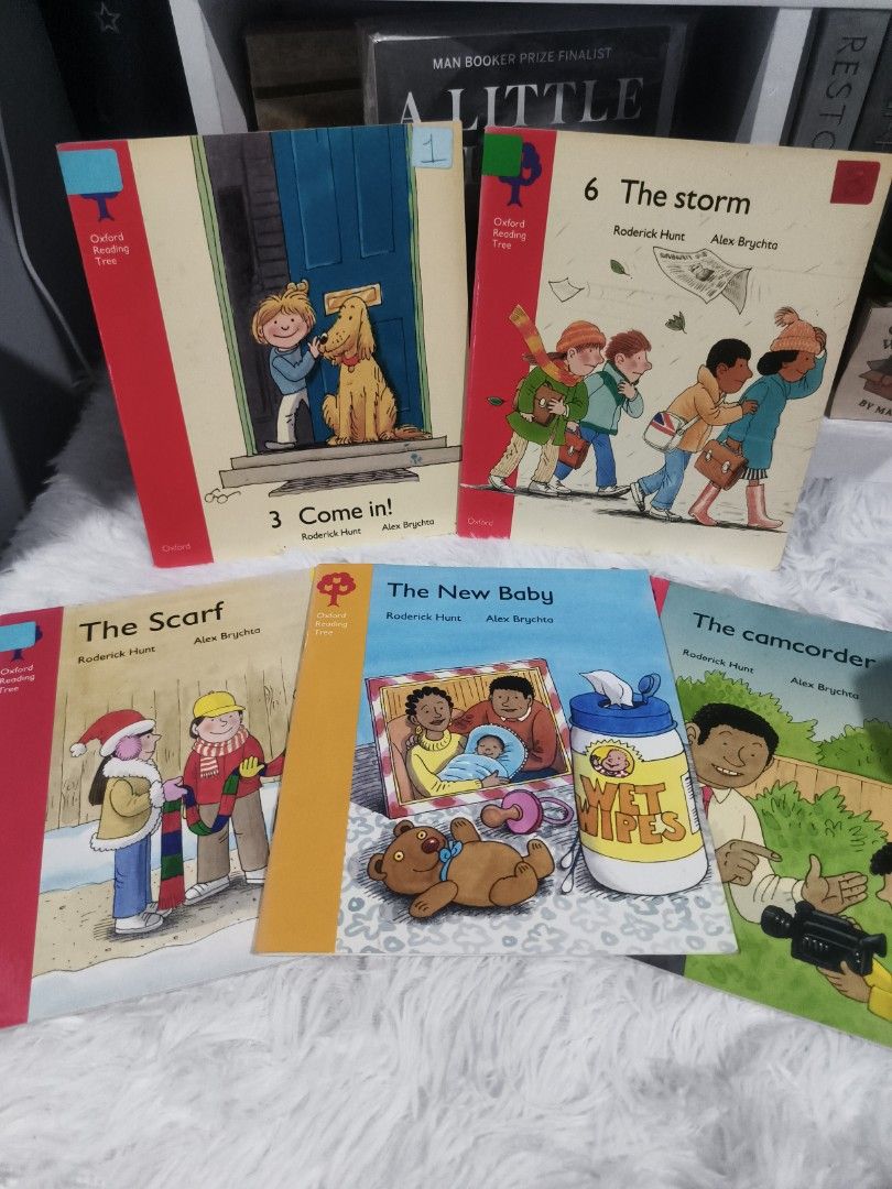 Oxford Reading Tree Books - Levels 3 & 6 (Category: Children's Books) located in Cabuyao City. Submitted by chaptersandwonders143 (Listing ID 1459754821, Image 1). Description: - Set of Oxford Reading Tree books, perfect for young learners. - Includes popular titles: 'Come in!', 'The storm', 'The scarf', 'The new baby', 'The camcorder'. - Engaging stories and vibrant, colorful illustrations. - Ideal for building reading confidence and early liter