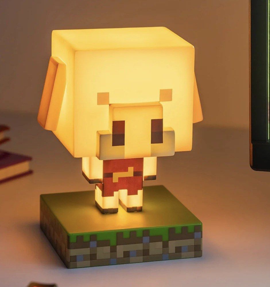 Paladone Minecraft Piglin Icon Light (Category: Lighting) located in Quezon City. Submitted by clostitchotaku100 (Listing ID 1459749200, Image 1). Description: .