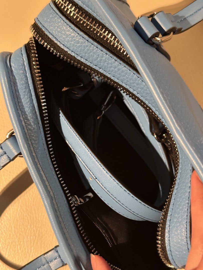 Parfoic Bag with extra strap (Category: Shoulder Bags) located in Quezon City. Submitted by declutter.yna (Listing ID 1459775084, Image 3). Description: .