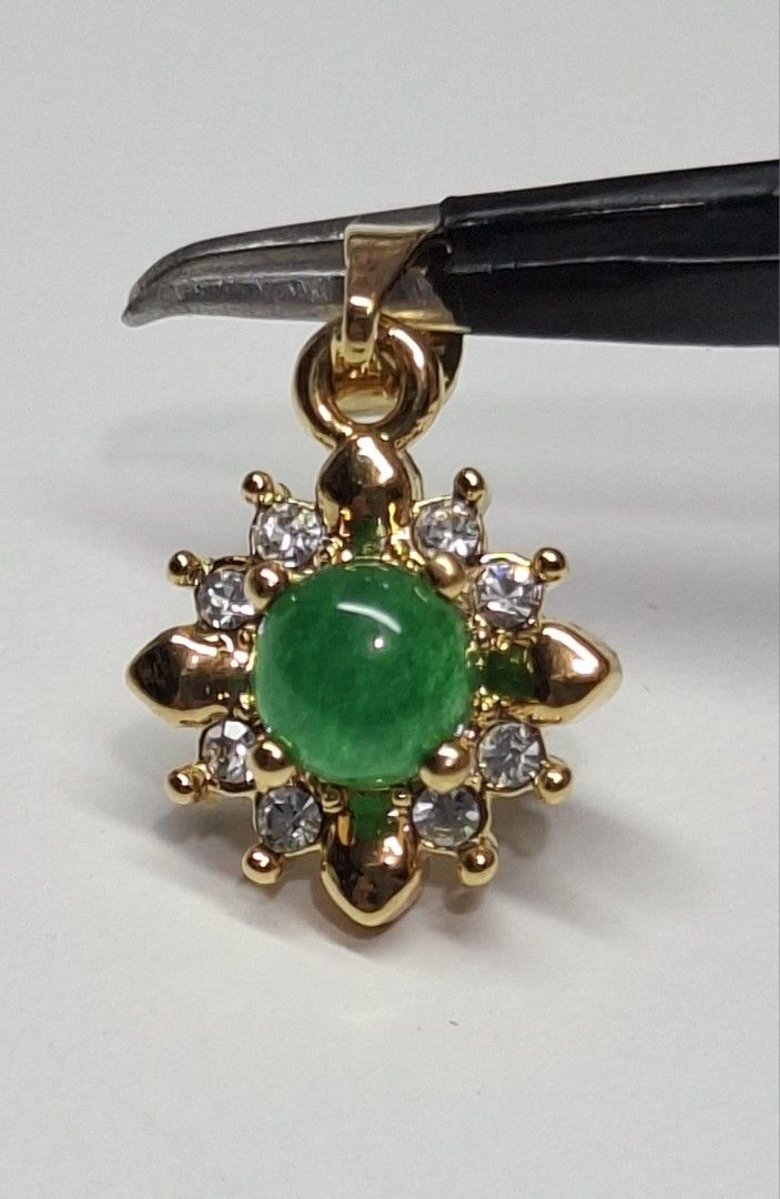 Pendant with Green Stone (Category: Other Accessories) located in Makati City. Submitted by archaic532shop (Listing ID 1459789626, Image 1). Description: ■Approximate Dimensions L-1.3cm H-1.5 cm IMPORTANT NOTES: • Clients with OFFERS will be prioritized. • Selling in “As Is “condition (no warranty or guarantees) Accept all flaws before and after purchase. No returns. No exchange of items. • All items are pre-owned unless declared New • Conversati