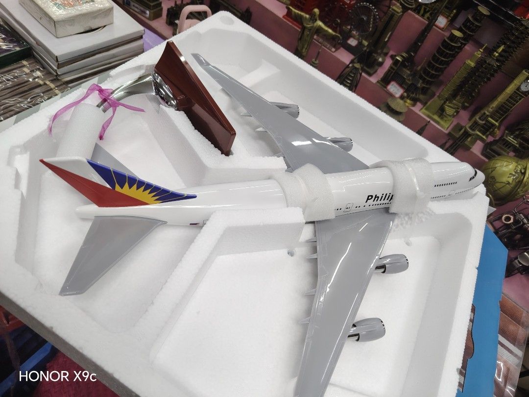 Philippine Airlines Boeing 747 Model Airplane (Category: Vehicle & Diecast Models) located in Manila. Submitted by marvieobordo (Listing ID 1459859561, Image 1). Description: - Authentic Philippine Airlines Boeing 747 model airplane. - Includes a sturdy display stand. - Brand new, sealed in original packaging with protective foam. - Ideal for aviation enthusiasts and collectors. - Ready for immediate display..