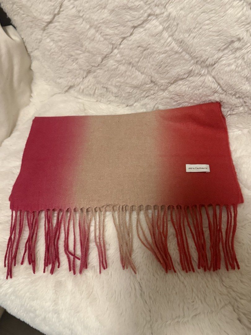 Pink Ombre cashmere scarf (Category: Scarves) located in Cavite. Submitted by _solidolo (Listing ID 1459857125, Image 1). Description: .