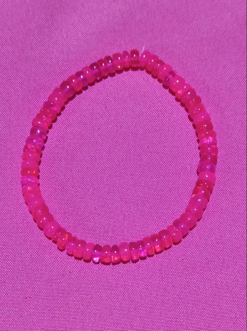 Pink Opal bracelet with certificate (Category: Luxury Accessories) located in Orani. Submitted by kr_bowtique (Listing ID 1459783338, Image 1). Description: .