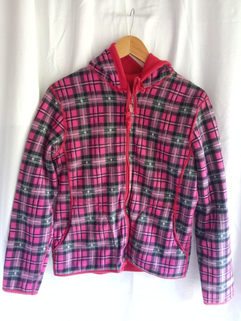 plain red fleece hooded jacket reversible (Category: Coats, Jackets and Outerwear) located in Bontoc. Submitted by irene_banganan (Listing ID 1459865499, Image 2). Description: plain red fleece hooded jacket reversible checkered print on the other side brand: baleno fits small to medium makapal, mabigat, excellent quality minimal lints, still in good condition.