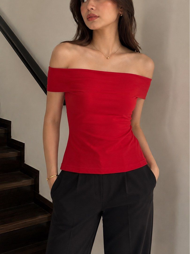 PLAINS & PRINTS Red Off-Shoulder Top (Category: Blouses) located in Santa Rosa. Submitted by vastmountain.c924cd (Listing ID 1459836914, Image 1). Description: Hindi pa po nasusuot nalaban lang - Red off-shoulder top - Brand: PLAINS & PRINTS - Fitted style - Versatile: dress up or down - Easy to pair with skirts or pants.
