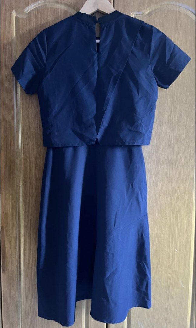 Plains and prints (preloved) (Category: Dresses) located in Santa Rosa. Submitted by leaubelle (Listing ID 1459830942, Image 2). Description: preloved navy blue midi- dress .