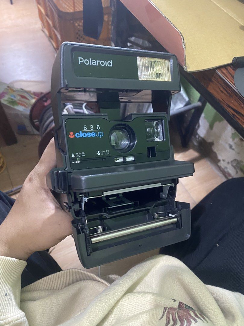 Polaroid 636 Closeup Instant Camera (Category: Cameras) located in Cainta. Submitted by aleckdtb (Listing ID 1459857970, Image 2). Description: - Polaroid 636 Closeup instant camera - Includes original box - Flash is working - Lens is clear - Ready to take instant photos - Great for parties and casual fun.