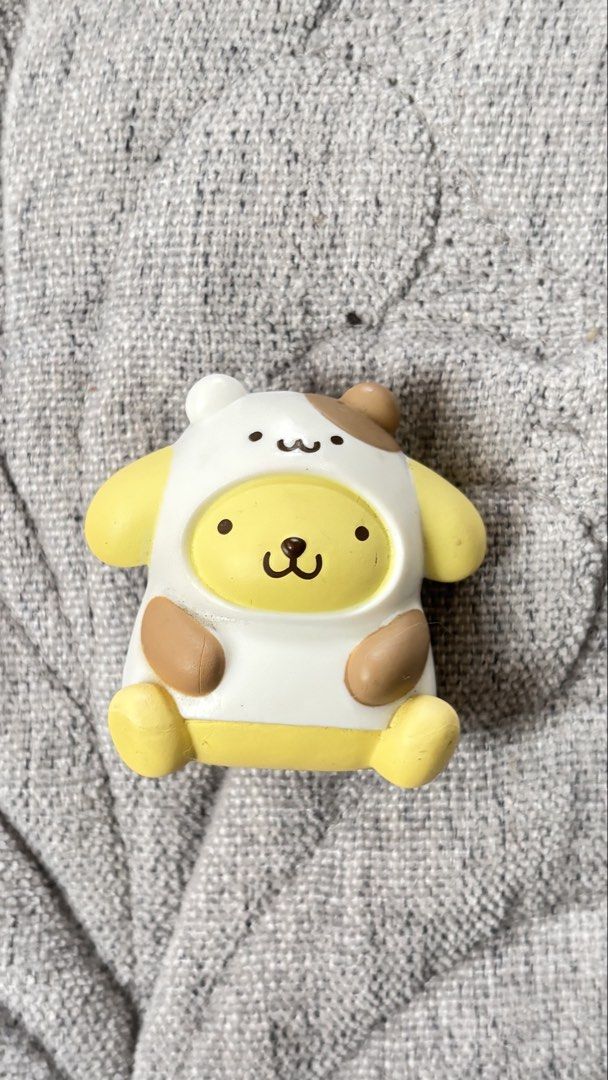 Pompompurin hard plastic vinyl figure (Category: Designer & Blind Box Toys) located in Calamba. Submitted by cur8d (Listing ID 1459780935, Image 1). Description: .