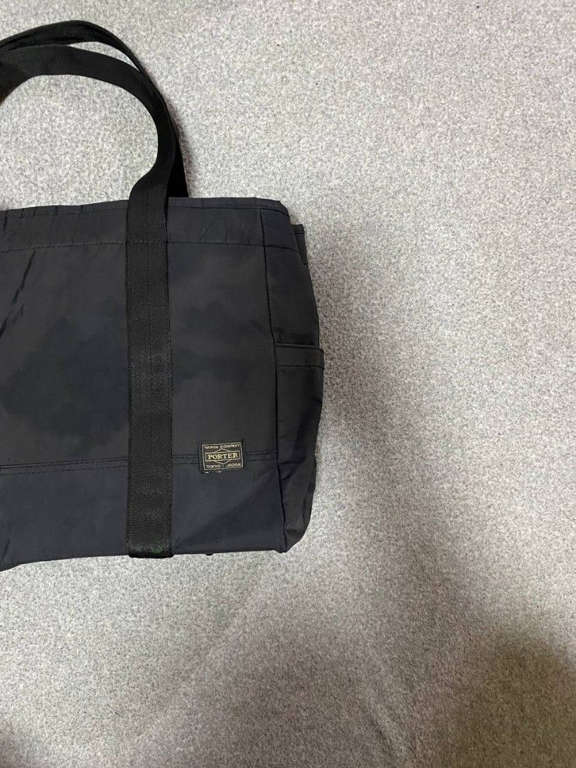 Porter Tote Bag (Category: Belt bags, Clutches and Pouches) located in Baguio. Submitted by outdoor_threadsss (Listing ID 1459879546, Image 2). Description: .
