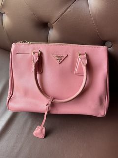 (Category: ) located in . Submitted by trippsnthrifts (Listing ID 1459731810, Image 1). Description: .