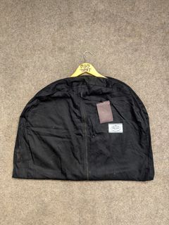 (Category: ) located in . Submitted by bsb.streetluxvintage.clothing (Listing ID 1459784194, Image 1). Description: .