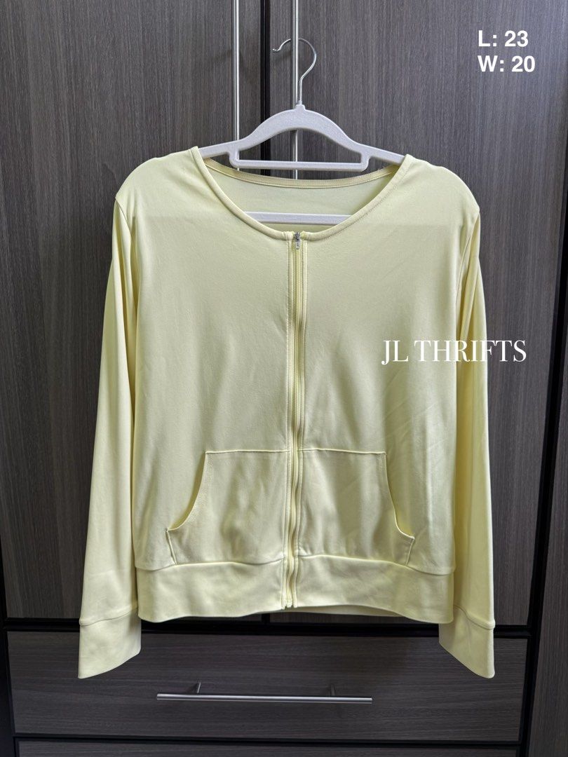 PROVADOR Butter Yellow Lightweight Full Zip Jacket (Category: Coats, Jackets and Outerwear) located in Cavite. Submitted by jlthrifts_ (Listing ID 1459756151, Image 1). Description: Uniqlo ang atake hahaha 😂 Fits to small-medium.