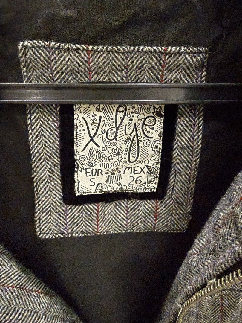Pull & Bear winter jacket (Category: Coats, Jackets and Outerwear) located in Singapore. Submitted by mummy.bean (Listing ID 1459782676, Image 3). Description: Winter jacket in good condition .