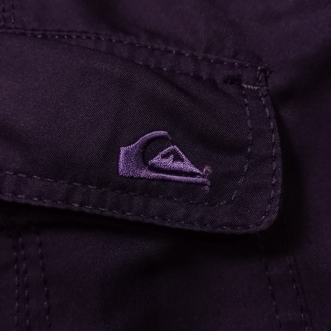 Quiksilver Boardshorts (Category: Shorts) located in Taguig. Submitted by 8kthrifter (Listing ID 1459896740, Image 3). Description: Waist: 40 (adjustable) Length: 21.5 Thigh: 15 Hem: 13 Color Rate: 10/10 Issue: pinhole,fade tag (see last 2 photo) Excellent Condition.