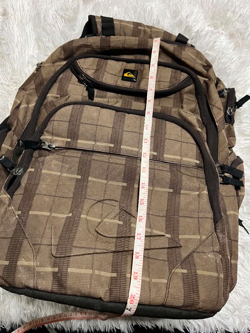 Quiksilver Heavy Weather Brown Backpack (Category: Backpacks) located in Manila. Submitted by senggggg. (Listing ID 1459871195, Image 3). Description: good condition as new working zip multiple compartment no hidden issue need wash dirt.