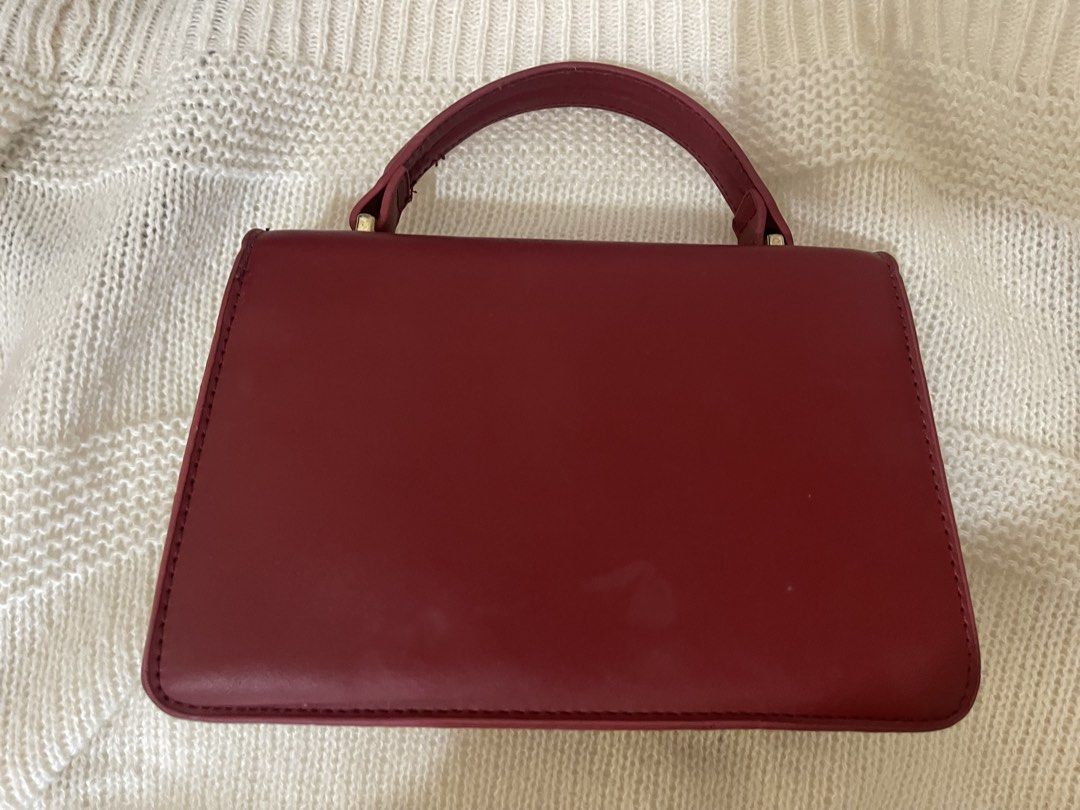 K•CROSS brands Take 2 for only ₱300!! (Category: Luxury Bags & Wallets) located in Manila. Submitted by zealbear-fab0 (Listing ID 1459737594, Image 3). Description: Take 2 for only ₱300 •used for only once or twice •No longer needed bcs I have so many bags already orig price at the mall 2k each.