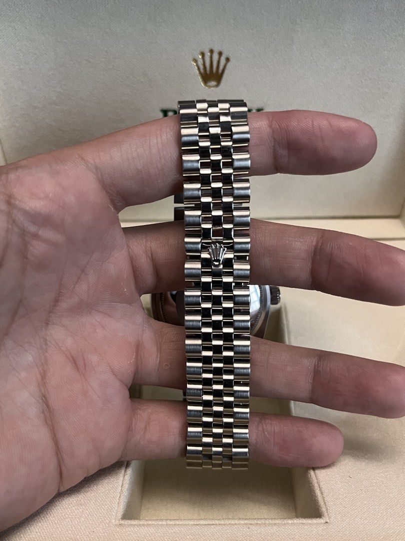 Rolex Datejust 36 (Category: Luxury Watches) located in Manila. Submitted by stanlicu (Listing ID 1457360598, Image 2). Description: Ref. 116234 (Rare) BPF SupC (next tier below VSF) - Datejust 36mm "Black Stick Dial" - Automatic Movement (Manual Winding and Hacking) - Miyota 8215 Movement (used in Citizen watches) - Super Jubilee Bracelet (Distinct feature from other models of the DJ 36) - Complete Links - 904L Stainless steel case and bracelet 