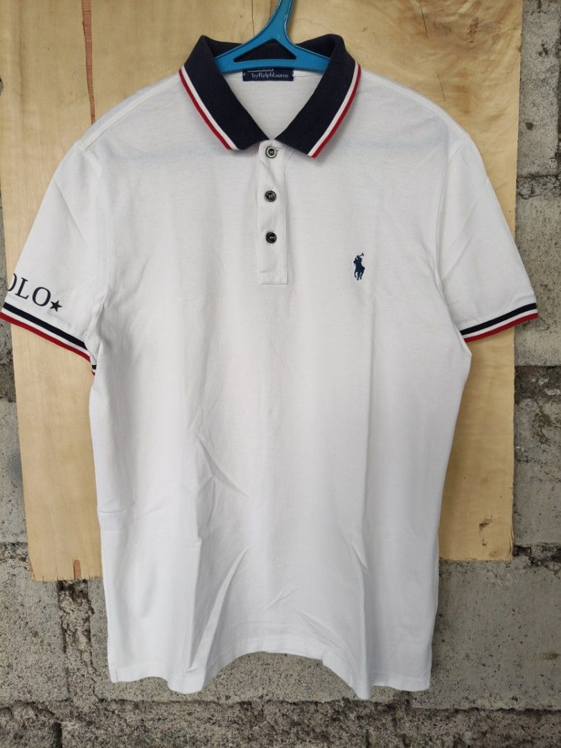 Ralph Lauren polo shirt (Category: Tshirts & Polo Shirts ) located in La Carlota. Submitted by a_leam_art (Listing ID 1459775603, Image 1). Description: Embroidered logo 📍Dimes: W20 x L26 📍Condition: Excellent (as new) 📍Issue: Off 📍Color rate: 10/10.