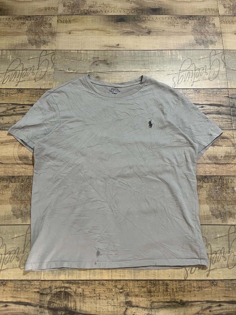 RALPH LAUREN SHIRT (Category: Formal Shirts) located in Mahaplag. Submitted by thriftnimarz (Listing ID 1459717982, Image 1). Description: Like new condition nice colorway No issue 21/25.5 Size M on tag Color rate- 10 /10.