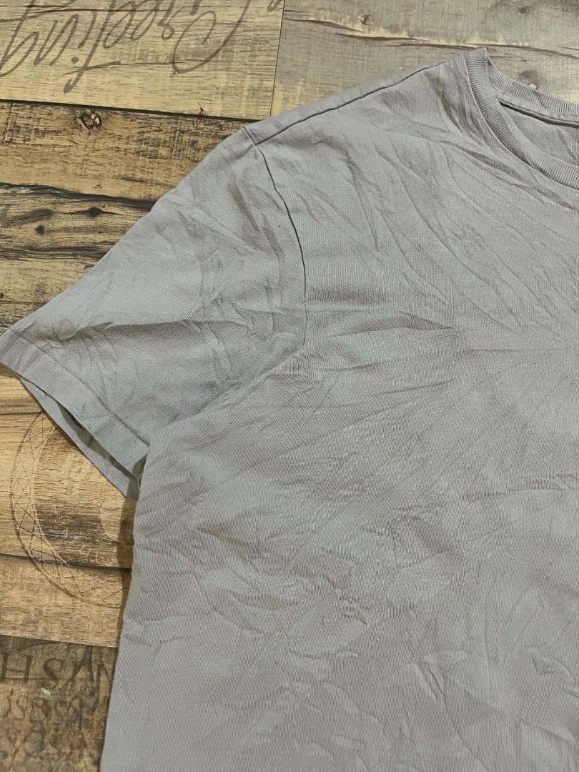 RALPH LAUREN SHIRT (Category: Formal Shirts) located in Mahaplag. Submitted by thriftnimarz (Listing ID 1459717982, Image 3). Description: Like new condition nice colorway No issue 21/25.5 Size M on tag Color rate- 10 /10.