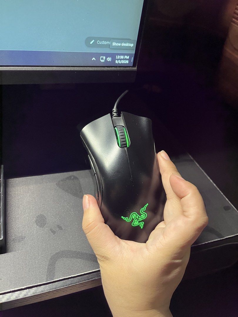 Razer DeathAdder Essential Mouse & Redragon Keyboard (Category: Computer Keyboard) located in Manila. Submitted by mryxsua (Listing ID 1459750176, Image 2). Description: BUNDLE — ₱1,550 ONLY! Wired Mechanical Keyboard • Akko Orange switches Wired Gaming Mouse Freebies: • Mousepad • 5 pcs. extra switches 📍 Pick-up location: Bong’s Motorcycle Accessories, Manila PS. switches pa lang po ng Akko, worth ₱600 na, sulit na po yung bundle.