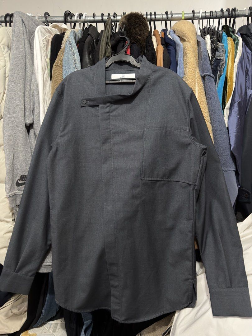 Recluse Asymmetrical Long Sleeve (Category: Formal Shirts) located in Makati City. Submitted by angkoljograt (Listing ID 1459767362, Image 1). Description: .