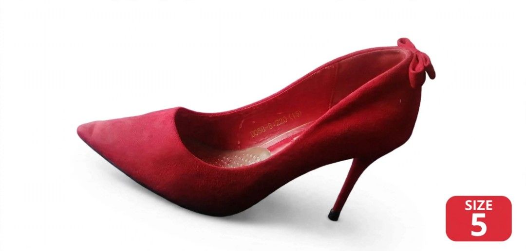 Red Suede Bow Stiletto Heels - Size 5 (Category: Heels) located in Manila. Submitted by roseannlmn66895 (Listing ID 1459716543, Image 2). Description: Red Suede Pumps SIZE 5 - P180 Size 5 (220) MRS Fashion Shoes. Issue: unting bakbak sa loob, tanggal isang ribbon sa likod. Outside suede good pa, sole hindi pudpod, heel buo, free gel pad. Location Manggahan Pasig, shipped via Lalamove. --- Black Slingback SIZE 5 - P180 Size 5. Issue: unting bakbak