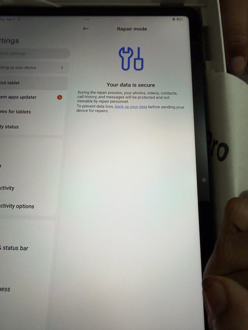 Redmi pad 2 pro with wireless keyboard. (Category: Android) located in Las Pinas. Submitted by alulodmary06419 (Listing ID 1459691649, Image 2). Description: Its a gift but since it got double we are no longer be using this. So this is brandnew opened to check only never been used. .