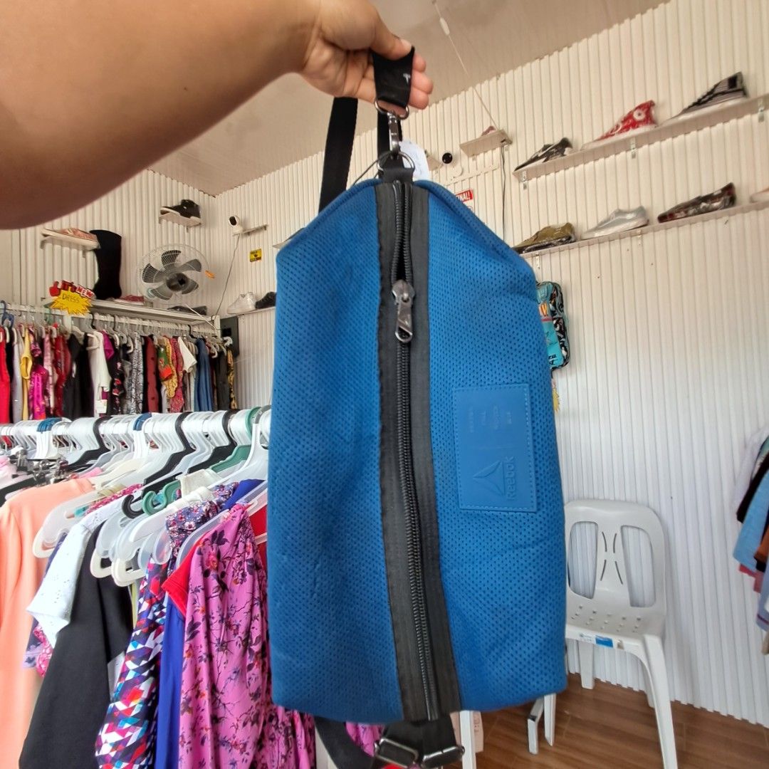 Reebok Enhanced Active Imagiro Bag (Category: Luxury Bags & Wallets) located in Digos. Submitted by richcaliforniaclothingstore (Listing ID 1459700295, Image 3). Description: 📌Manage your expectations this is not brandnew 📦We ship nationwide via J&T Express (no COD❌️) 📍Location: Lim Extension Digos City Davao Del Sur (besides camillian sister) 📝Lay-away terms available 🎥 We offer video calls for transparency so you can personally inspect you