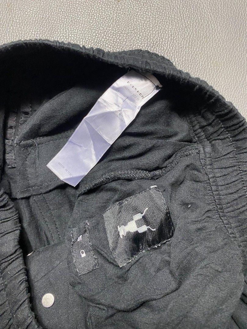 Rick Owens (Category: Shorts) located in Cabanatuan. Submitted by takeomi (Listing ID 1459828793, Image 3). Description: Rick Owens Basket Swinger 2017 Shorts.