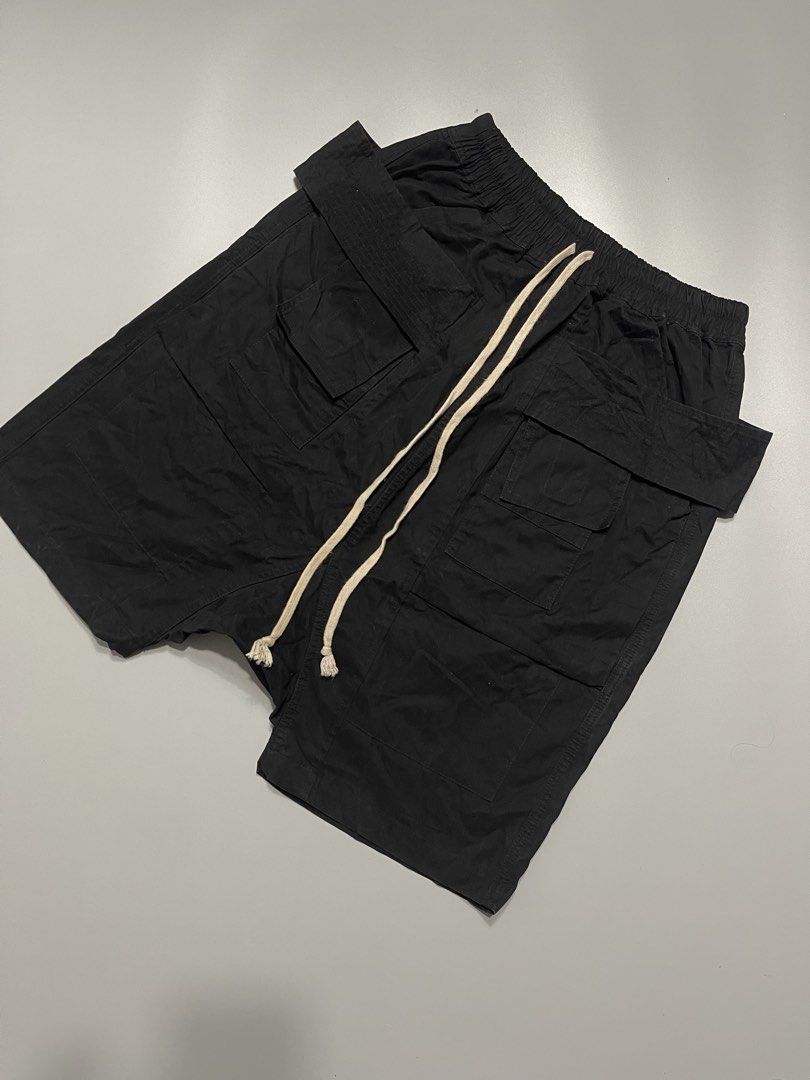 Rick Owens Drkshdw Create Cargo Pocket (Category: Shorts) located in Manila. Submitted by 5kcollectiveph (Listing ID 1459886788, Image 3). Description: Rick Owens Drkshdw Create Cargo Pocket -Waistline: 30-34 -Length: 22.5 -Color rate: 9.5”10 -Like new.