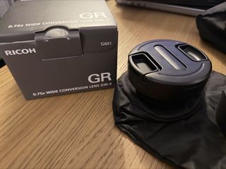 （分類：）位於 。 由 yoyotiff 提交（商品編號 1459861498，圖片 1）。簡介： 。