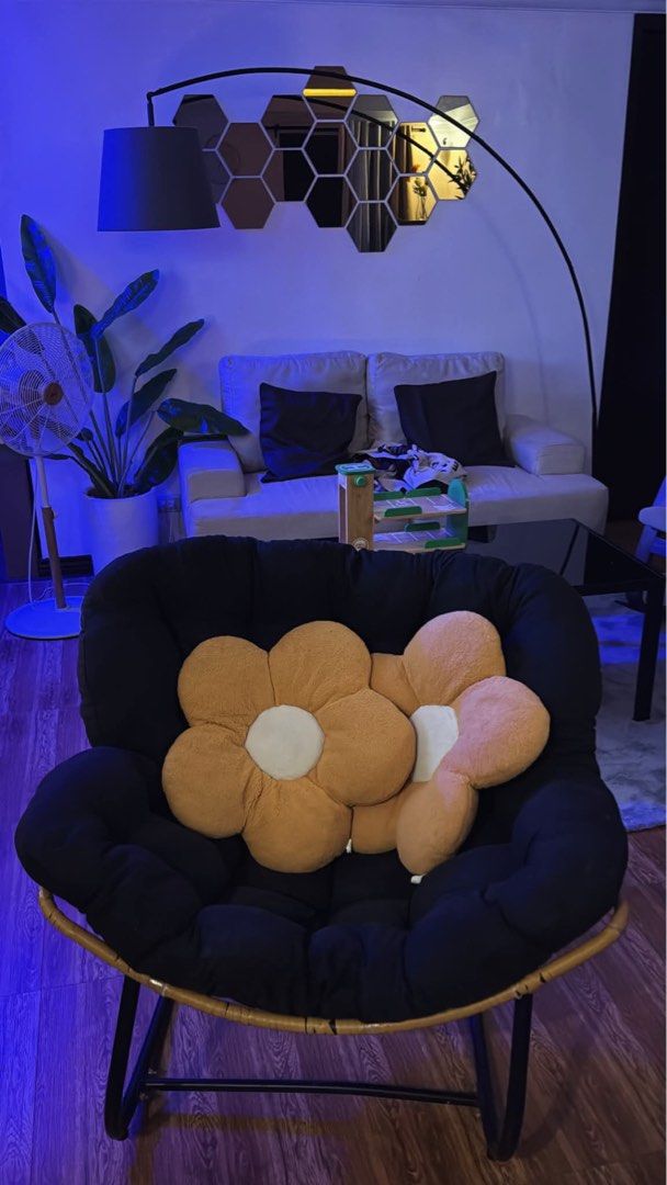 Rocking Chair (Category: Chairs) located in Taguig. Submitted by massenmarketplace (Listing ID 1459845001, Image 2). Description: RUSH Aesthetic rocking chair and pillows. For more details kindly PM. First come first serve only. 📍Taguig City.