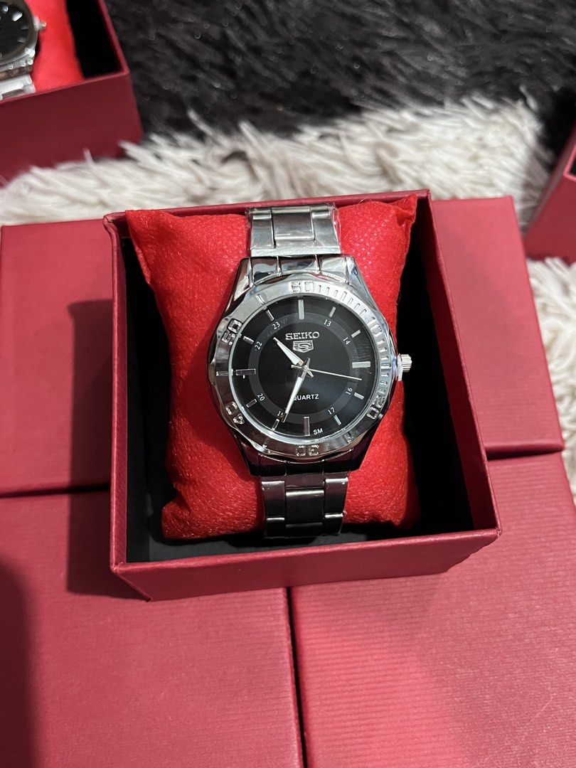 Rolex Oyster Perpetual Datejust Watch (Category: Luxury Watches) located in Manila. Submitted by biancakoo (Listing ID 1459817964, Image 3). Description: - Rolex Oyster Perpetual Datejust - Elegant silver dial - Iconic fluted bezel - Durable stainless steel band - Excellent running condition - Perfect for any occasion and a must-have for collectors.
