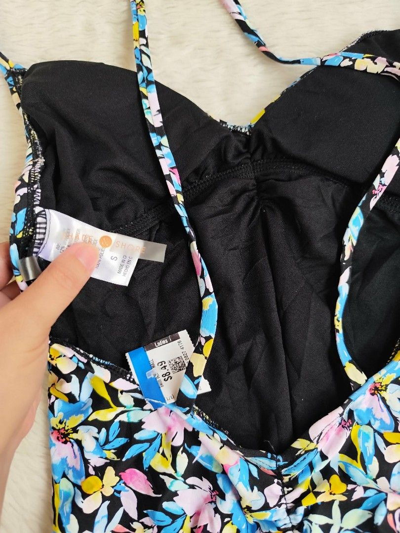 (S) Shade & Shore Swimsuit (Category: Bikinis & Swimsuits) located in Paranaque City. Submitted by sl_shop05 (Listing ID 1459737879, Image 2). Description: 🔅𝐒𝐔𝐏𝐄𝐑 𝐆𝐀𝐍𝐃𝐀 𝐍𝐈𝐓𝐎🔅 🌻Like New🌻 ✨Brand: SHADE & SHORE ➡️Padded 🌼Size: Small 🅑🅐🅢🅘🅒 🅡🅤🅛🅔🅢 ⚡️𝚂𝚎𝚝𝚝𝚕𝚎 𝚢𝚘𝚞𝚛 𝚙𝚊𝚢𝚖𝚎𝚗𝚝 𝚘𝚗 𝚝𝚒𝚖𝚎 ⚡️𝙽𝚘 𝚁𝚎𝚝𝚞𝚛𝚗, 𝙽𝚘 𝙴𝚡𝚌𝚑𝚊𝚗𝚐𝚎. ⚡𝙽𝚘 𝙲𝚊𝚗𝚌𝚎𝚕𝚕𝚊𝚝𝚒𝚘𝚗 𝚘𝚏 𝙾𝚛𝚍𝚎𝚛. ⚡️𝚈𝚘𝚞𝚛 𝚂𝚒𝚣𝚎 𝚢𝚘𝚞𝚛 𝚛𝚎�