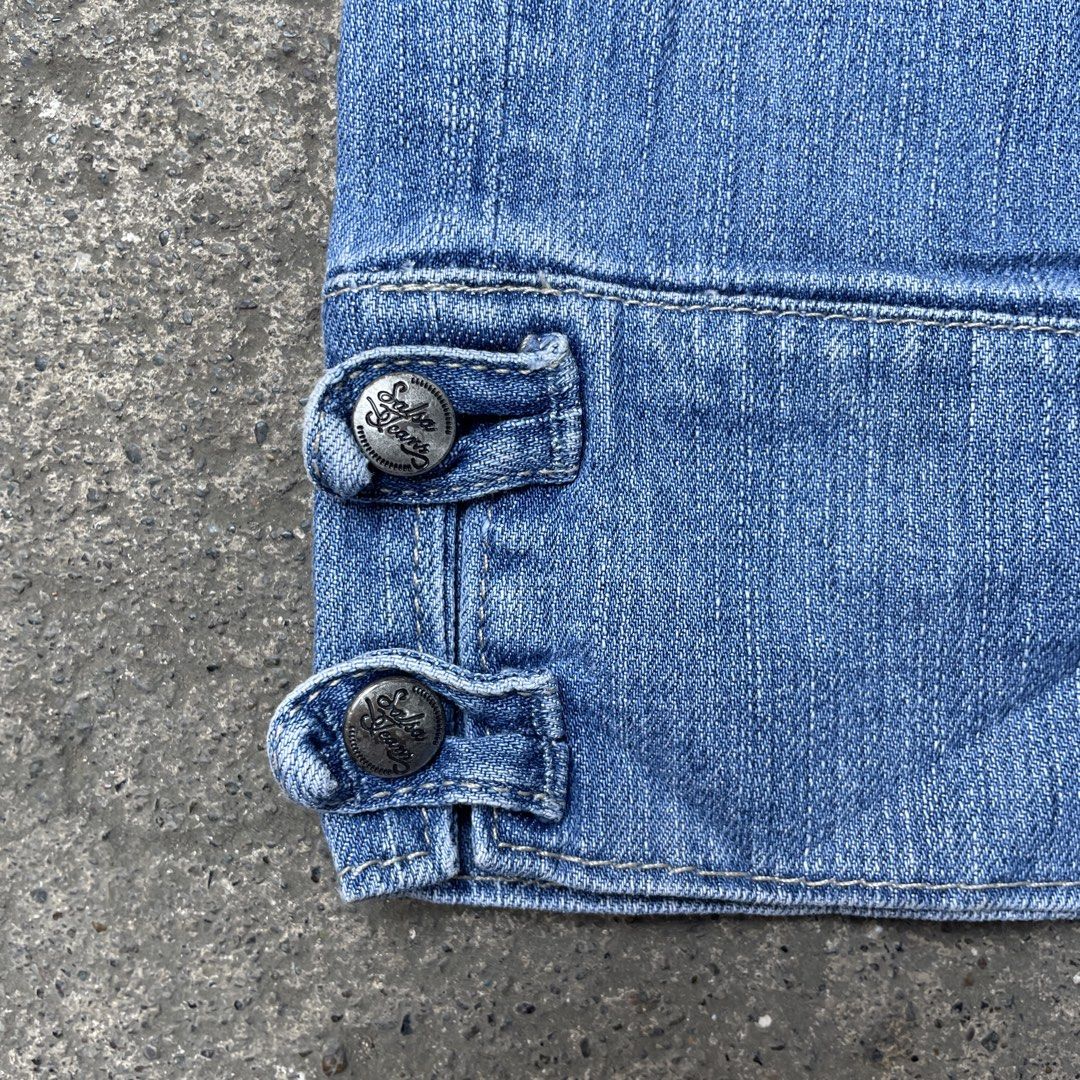SALSA CAPRI JEANS (Category: Jeans) located in Davao. Submitted by riab_qt (Listing ID 1459733711, Image 2). Description: Authentic Salsa Denim Jeans - Size: 30” | Length: 28” - Hard Denim - Good as new.