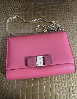 （分類：）位於 。 由 buyandsell86 提交（商品編號 1459737015，圖片 1）。簡介： 。