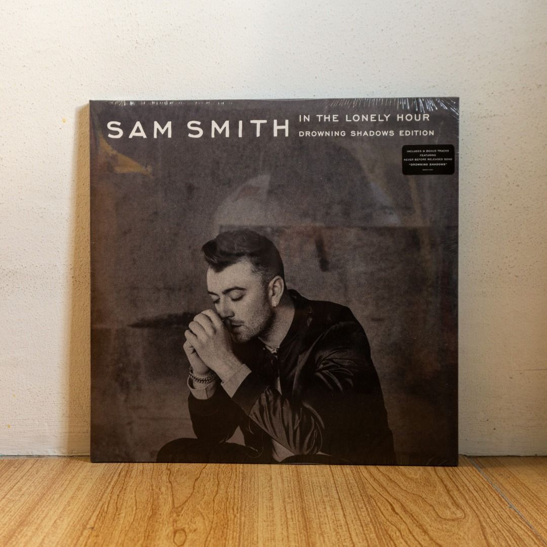 Sam Smith - In the Lonely Hour (Drowning Shadows Edition) LP (Category: Vinyls) located in Manila. Submitted by miguelllllll (Listing ID 1459817938, Image 1). Description: New/sealed 2LP, 33RPM, Black vinyl Tracks: 1 Money On My Mind 2 Good Thing 3 Stay With Me 4 Leave Your Lover 5 I'm Not The Only One 6 I've Told You Now 7 Like I Can 8 Life Support 9 Not In That Way 10 Lay Me Down 11 Restart 12 Latch (Acoustic) 13 La La La 14 Make It To Me 15 Dr