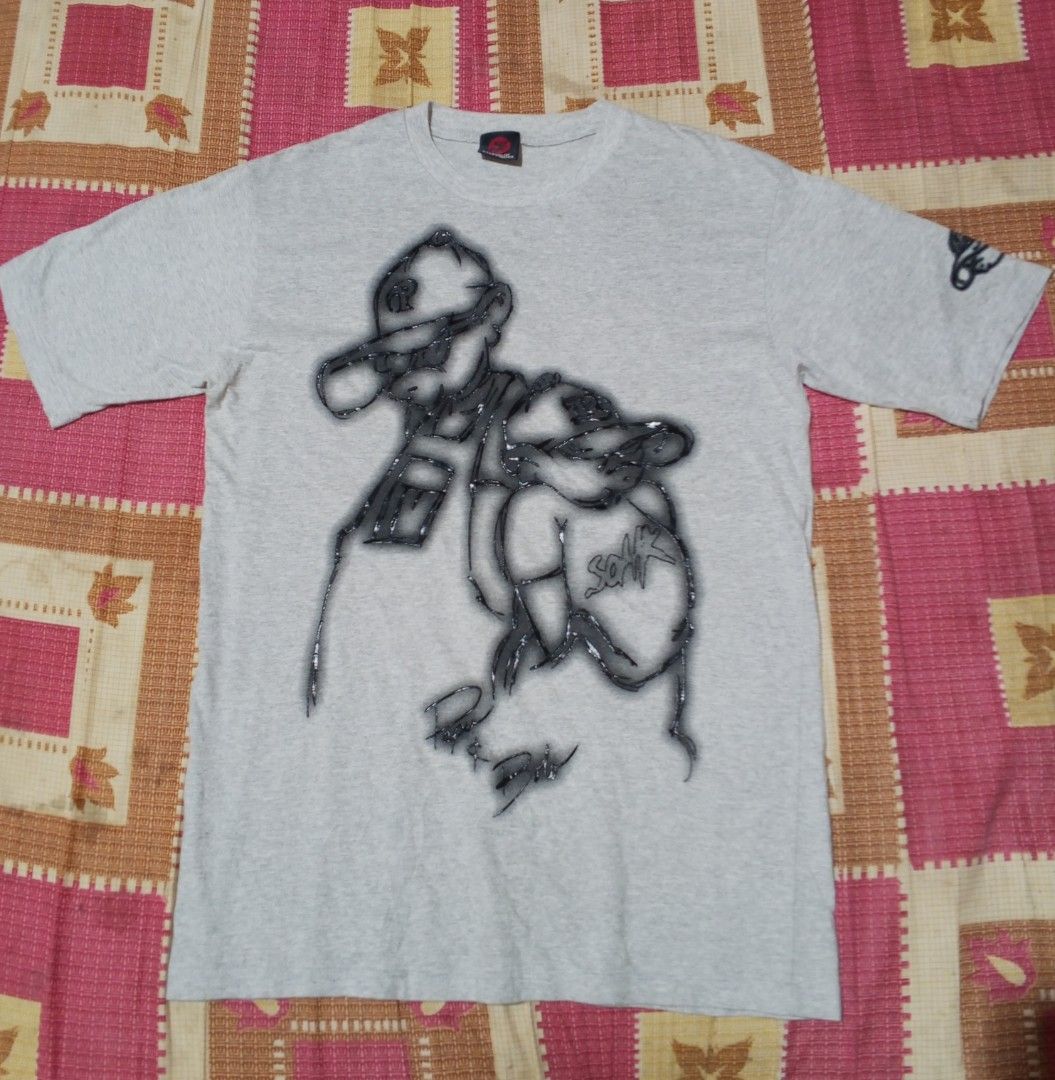 SCHOOL OF HARD KNOCKS (Category: Tshirts & Polo Shirts ) located in Alabel. Submitted by welben1991 (Listing ID 1459843459, Image 1). Description: SCH**L OF HARD KN*CKS 22*31.5 EXCELLENT CONDITION ISSUE NONE NEEDS WASH.